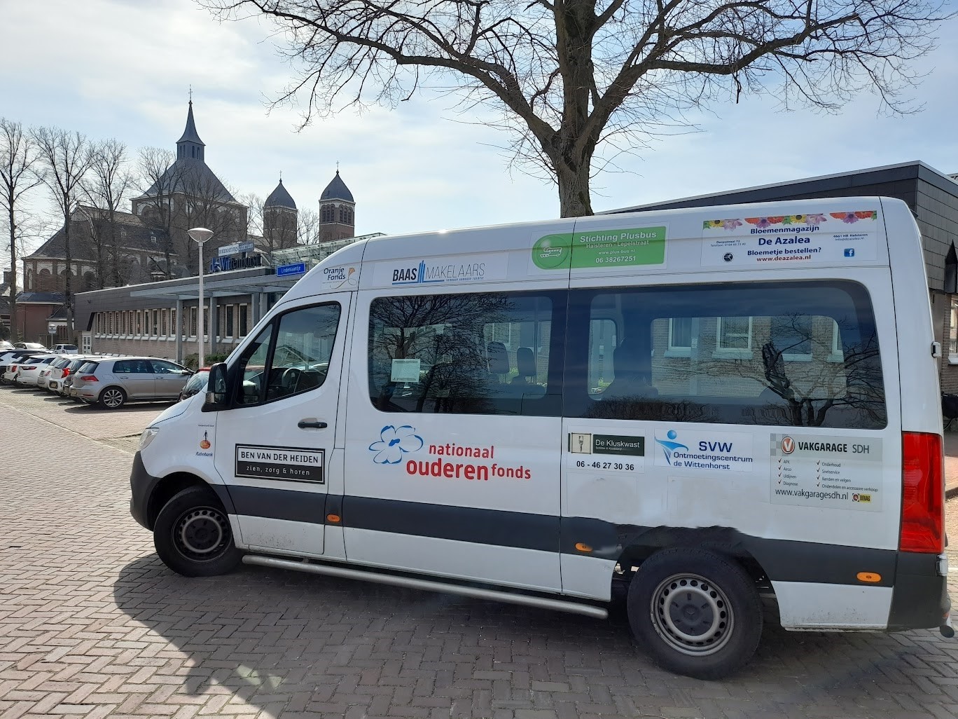 Nieuwe Bus Stichting Plusbus Halsteren/Lepelstraat